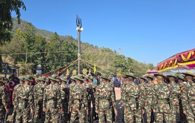 त्रिशूललाई नेपाली सेनाको सलामी